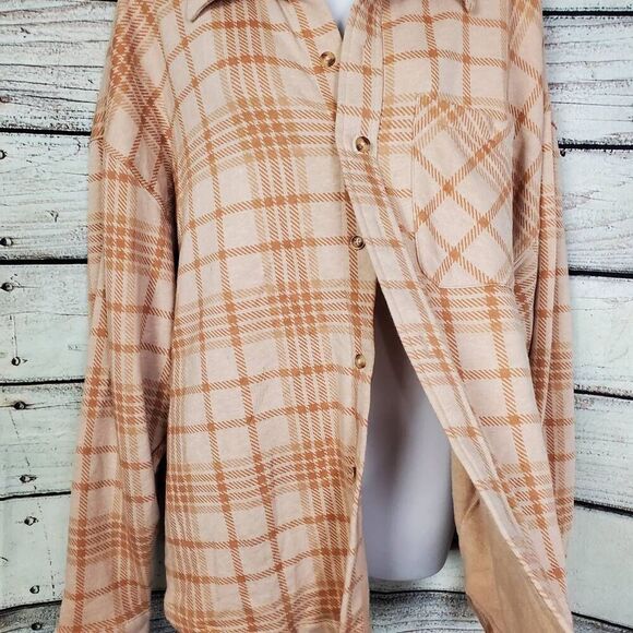 Victoria’s Secret PINK Women’s Oversized Plaid Button Down Shirt Beige Tan Size - Picture 4 of 9